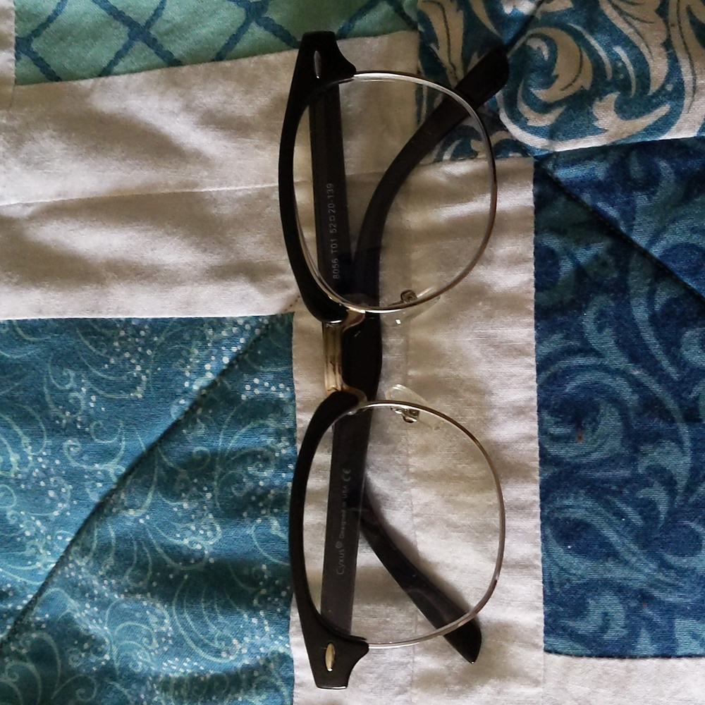 Fashion glasses